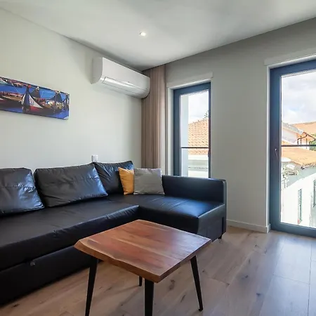 Gravito 53 By Sweet Apartman *